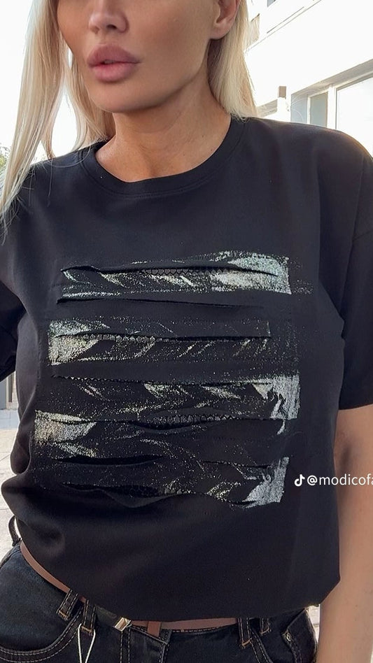 Блуза с накъсан ефект