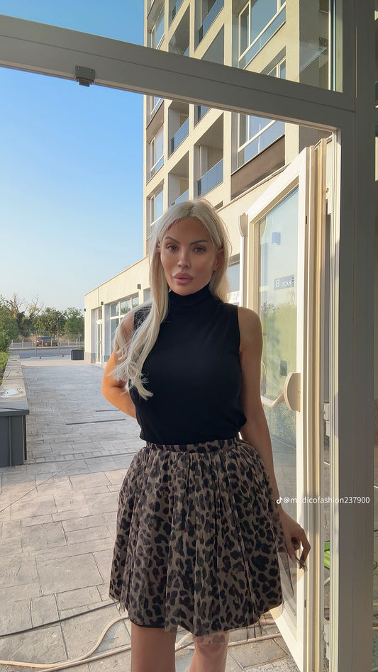 Пола с тюл